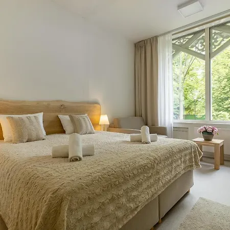 Hotel Dom Zdrojowy 4*